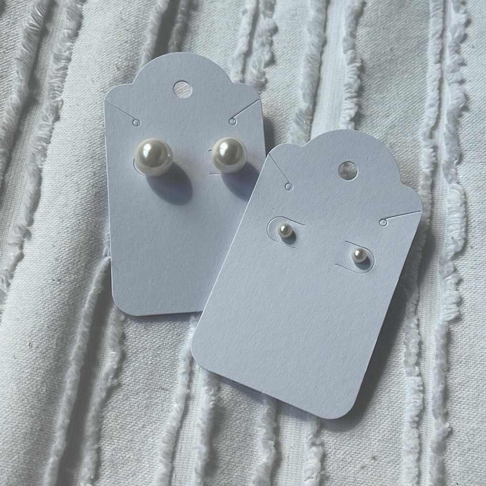 Set of 2 Pearl Earrings